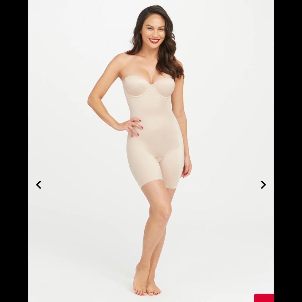 SPANX Suit Your Fancy Strapless Cupped Mid-Thigh Bodysuit Champagne Beige Small